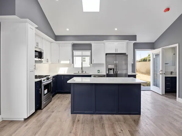1805 N Greenbrier Rd #A, Long Beach, CA 90815