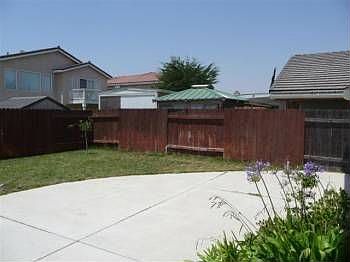 3rd image of 1901 N Evelyn Ct