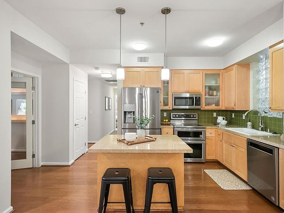 Rental does not come furnished