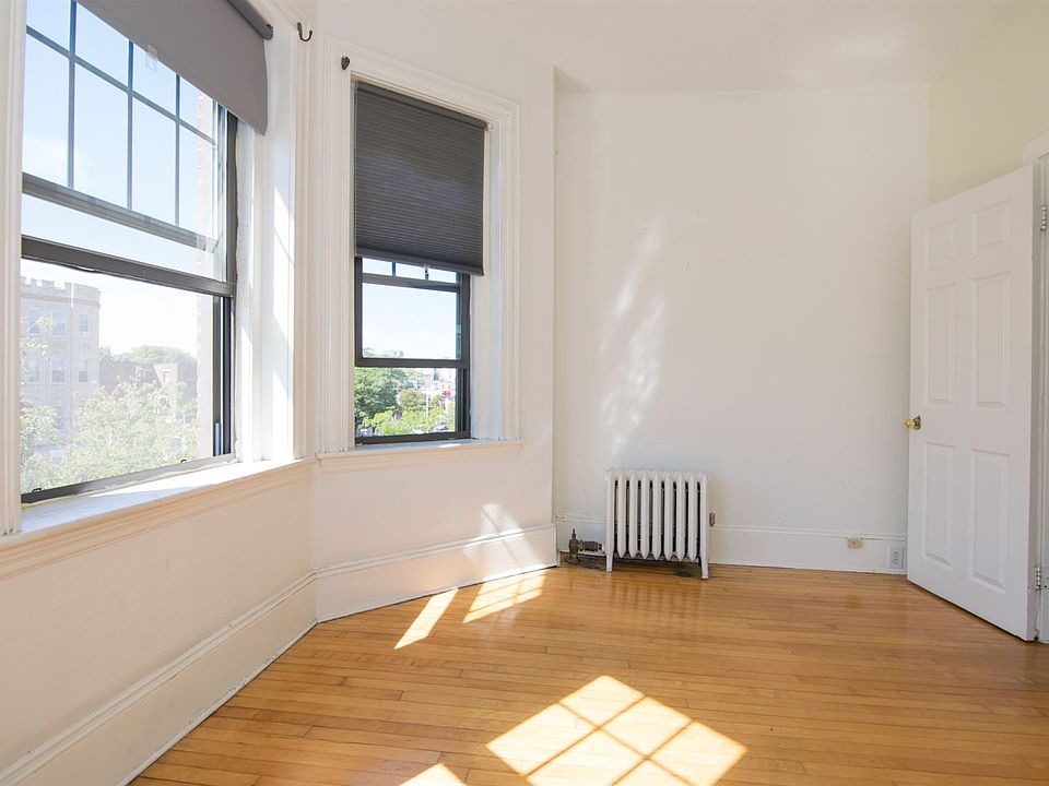 57 Brighton Ave. #10 Boston - Allston Unit Photo 1