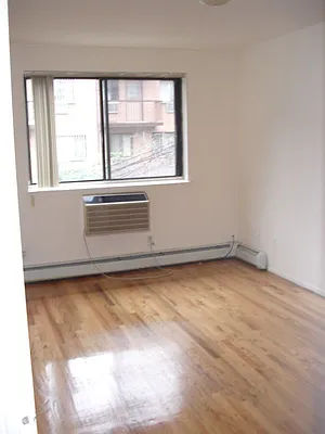 Rented by Bahar Management | media 21