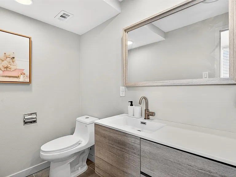 6211 W Northwest Hwy #400 — Photo 18