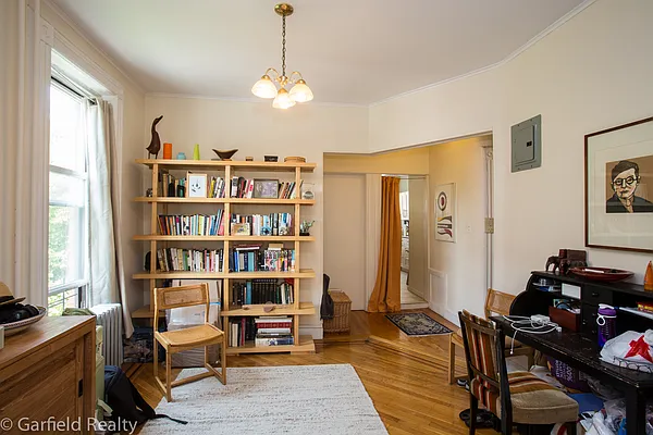 Rented by Garfield Realty  | media 21