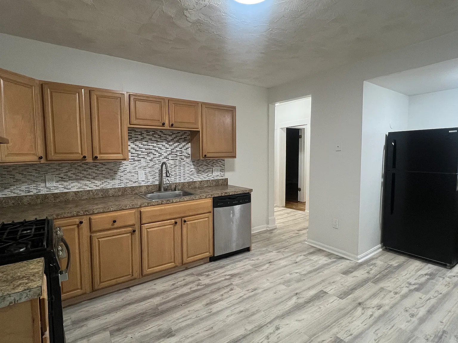 3 bed, $2,800 — Photo 3