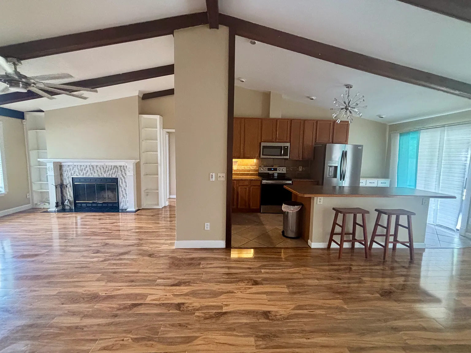 3 bed, 1345 sqft, $1,890 — Photo 4