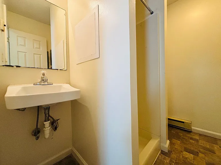 355 Wakeman Ct NE — Photo 8