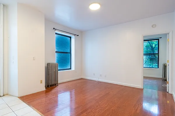 Rented by Julianna Realty Corp | media 15