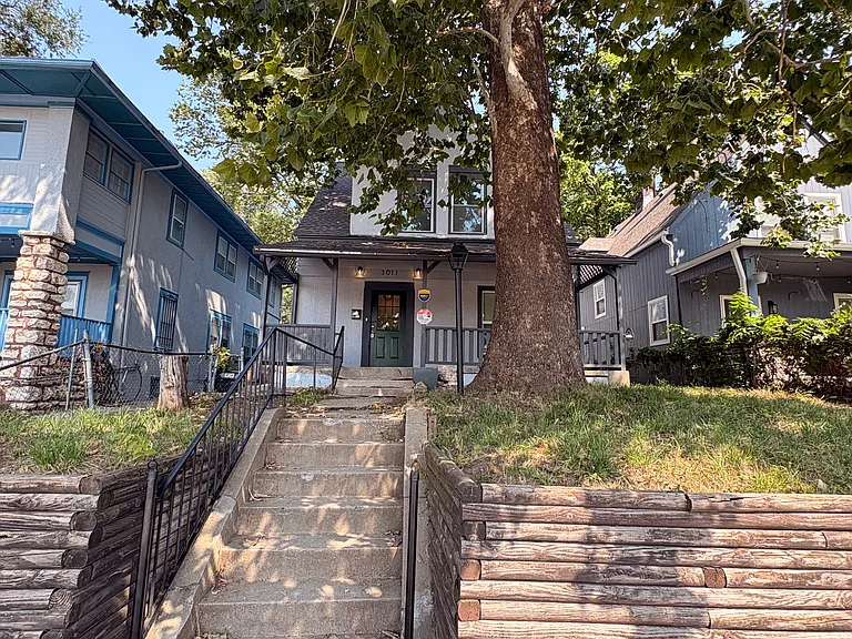3011 Holmes St — Photo 1