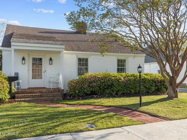 1409 Evans Street, Morehead City, NC 28557