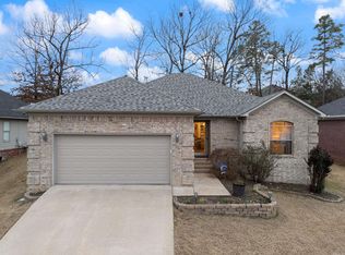 19 Park Ridge Dr, Maumelle, AR 72113