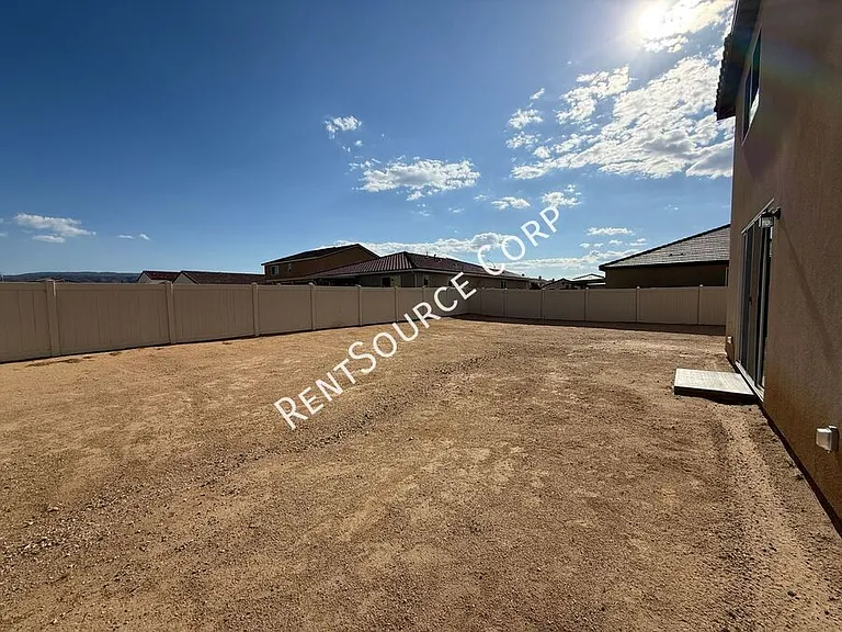 6030 W Avenue J9 — Photo 33