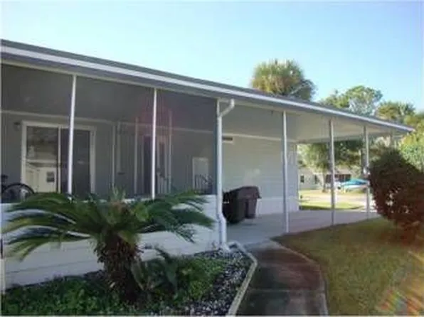 1727 Sunrise Ct, Tavares, FL 32778