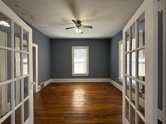 3rd image of 310 Highland Ave
