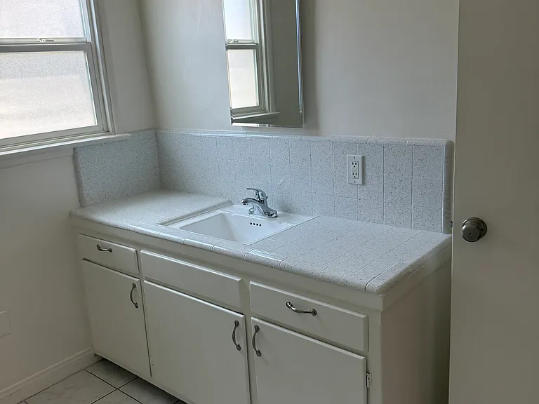 5319 Radford Ave #3 — Photo 15