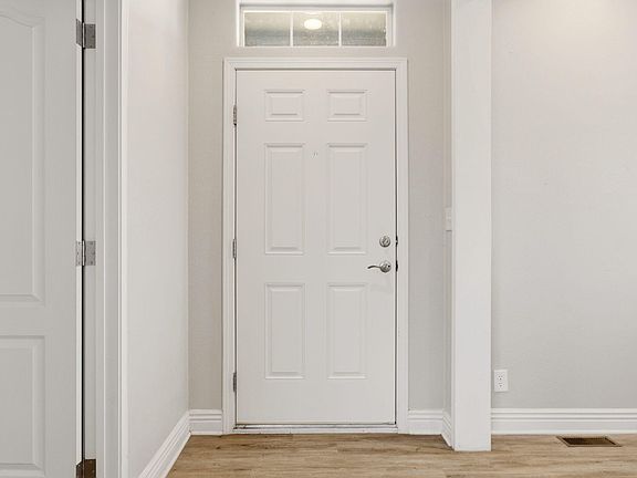 3rd image of 4 High Vista Dr