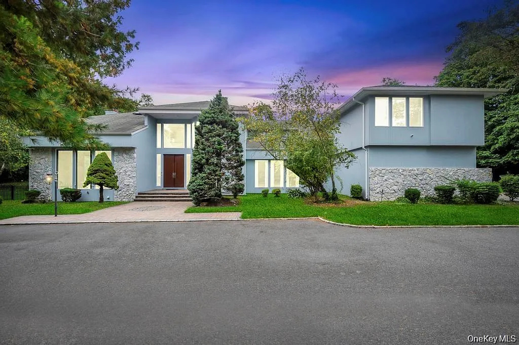 6 bed, 5914 sqft, $15,500 — Photo 1