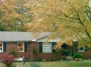 1819 Kings Ct, Murfreesboro, TN 37129