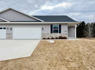 1538 Mistral Ln, Fond Du Lac, WI 54937