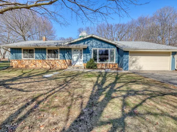 810 East Imperial DRIVE, Hartland, WI 53029