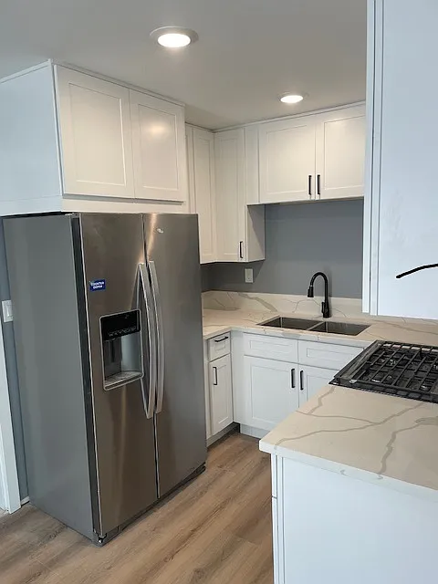2 bed, 700 sqft, $2,400 — Photo 4