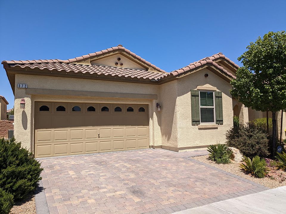 1st image of 372 Windmill Croft Dr