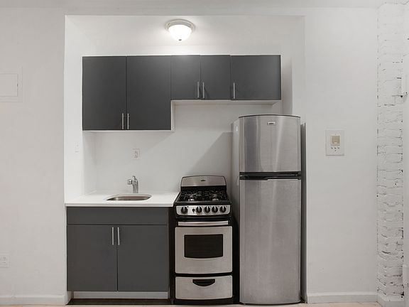 5th image of 206 E 81st St APT 3B