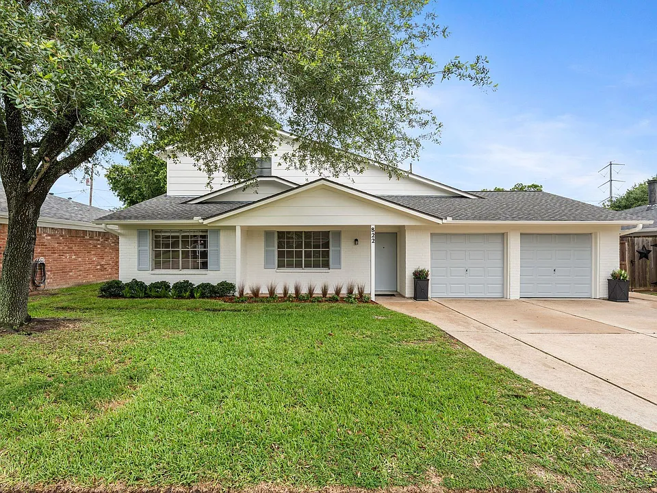 822 N Kaufman Dr