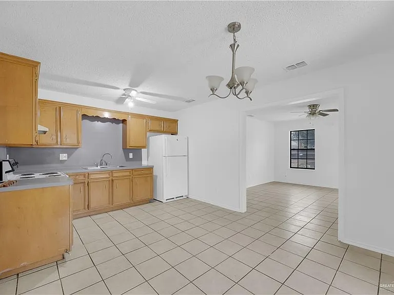 4125 Goldenrod Ave — Photo 5