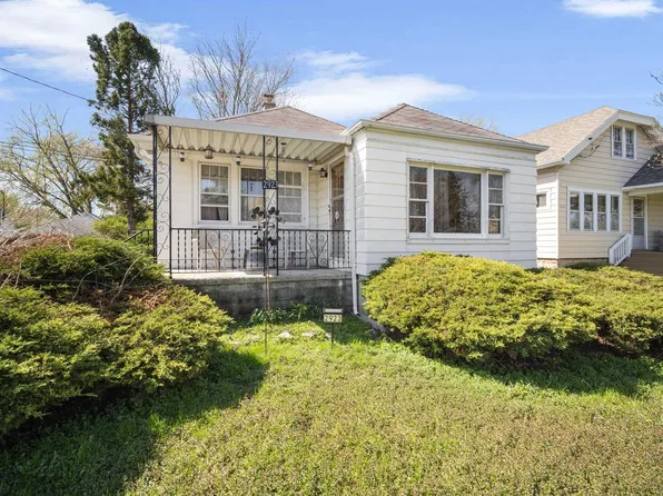 2923 West College AVENUE, Milwaukee, WI 53221