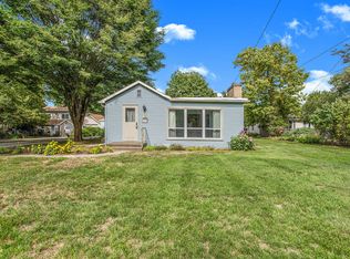 755 Rutledge St NE, Grand Rapids, MI 49525
