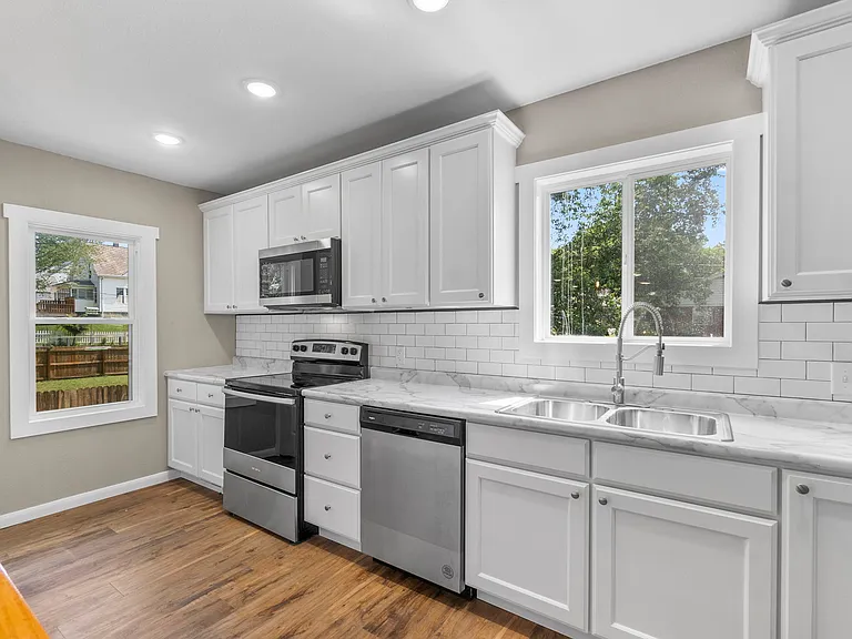 1520 New Madrid St — Photo 13