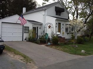 63 Worthen St, Swansea, MA 02777