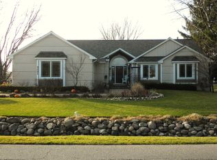 5251 Starwood Dr, Commerce Township, MI
