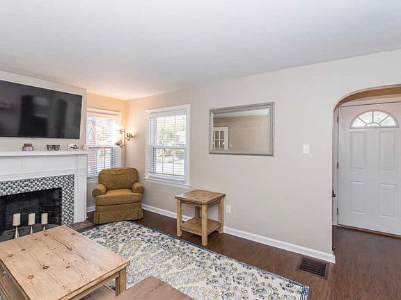 5th image of 6722 Sampson Ln