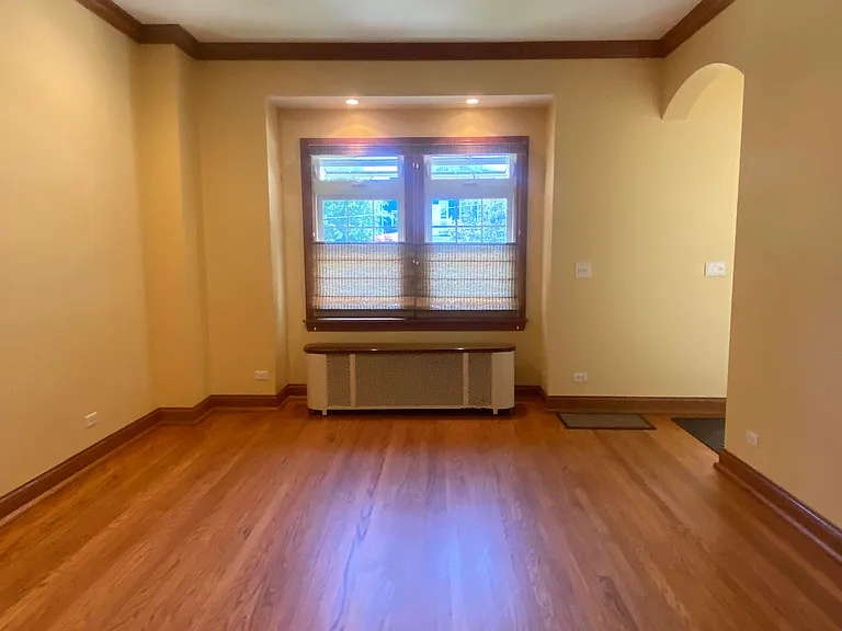 2168 W Eastwood Ave #1 — Photo 3