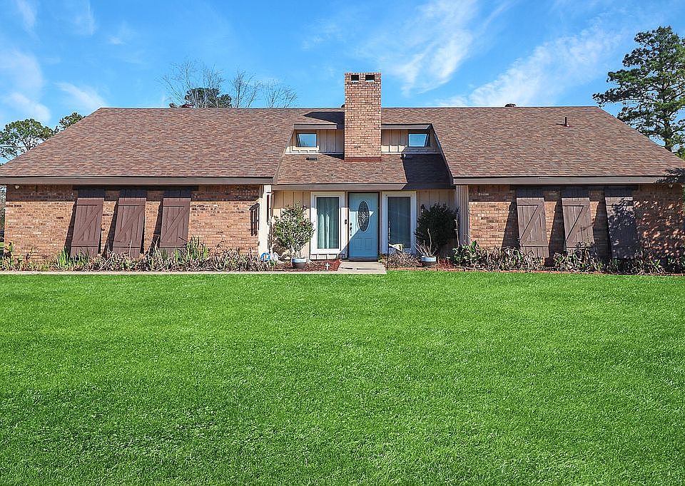 1st image of 308 Dahlia Ln