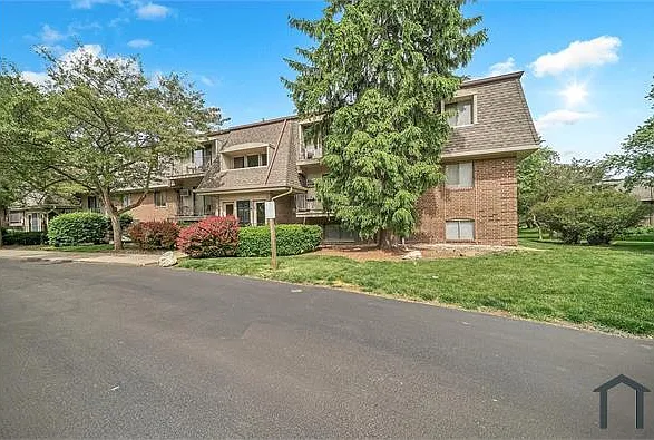 254 E Bailey Rd #H — Photo 3