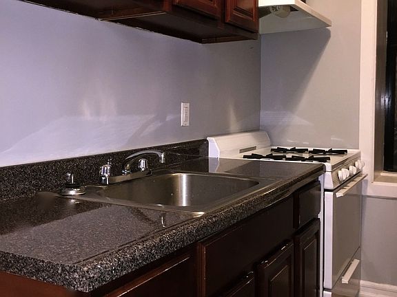 3rd image of 210 W 146th St APT 1A