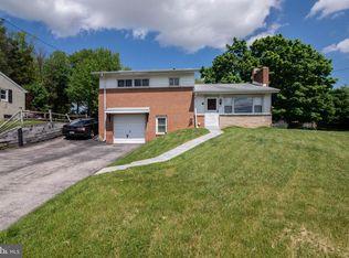 2755 Ironstone Hill Rd, York, PA 17403
