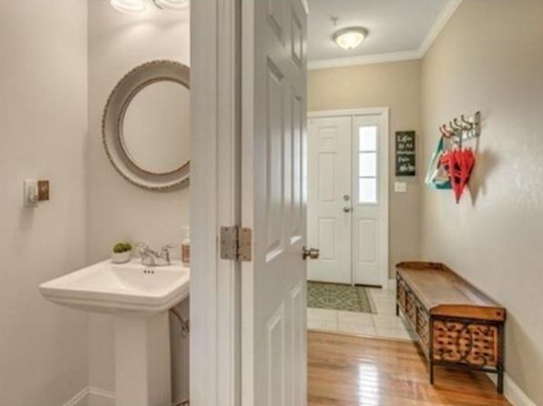 90 Rangeway Rd #303