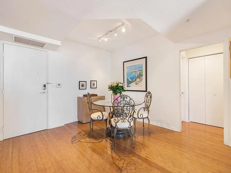 1551 N Flagler Dr #903 — Photo 6