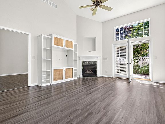 5th image of 1027 E Green Tree Ct