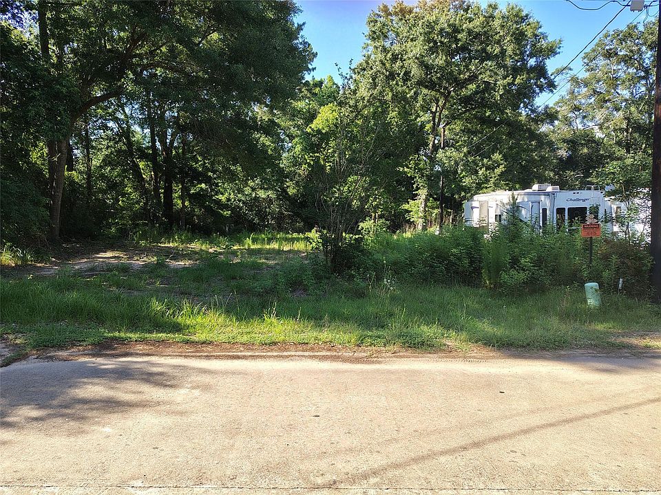 1st image of 305 Angel St