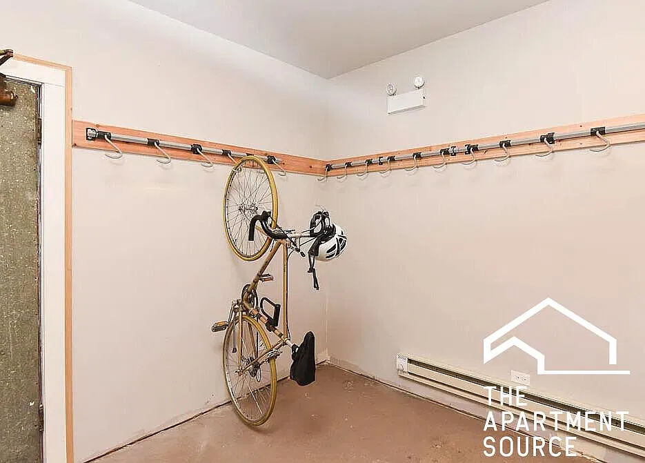 Studio, $1,620 — Photo 4