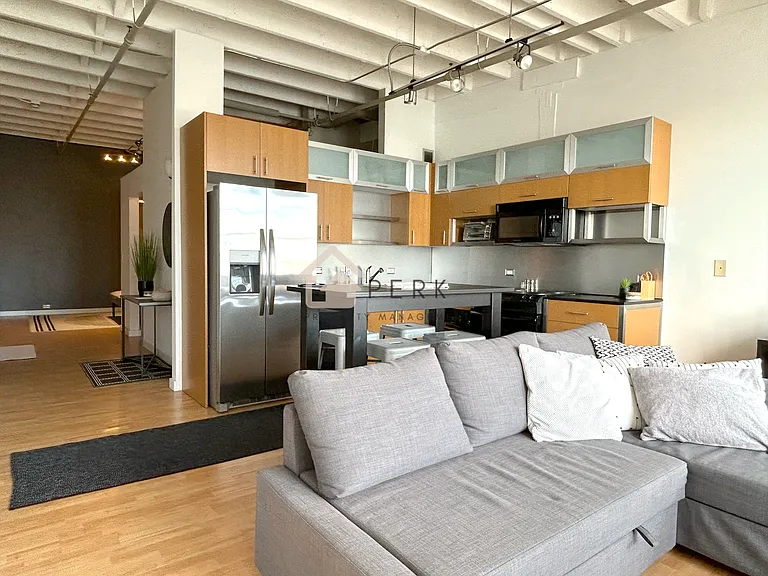 1120 Cliff Ave #503 — Photo 16