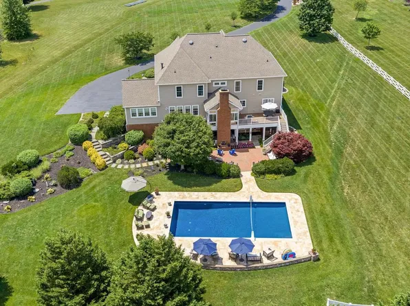 9909 Agnes Ln, Spotsylvania, VA 22553