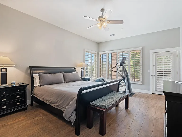 13610 E Laurel Ln — Photo 16