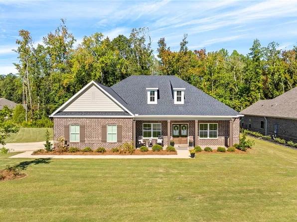 1468 Bramble Ln, Opelika, AL 36801