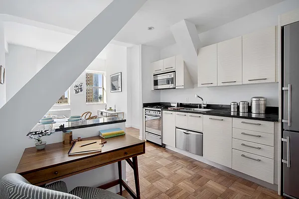 Rented by Town Residential | media 2