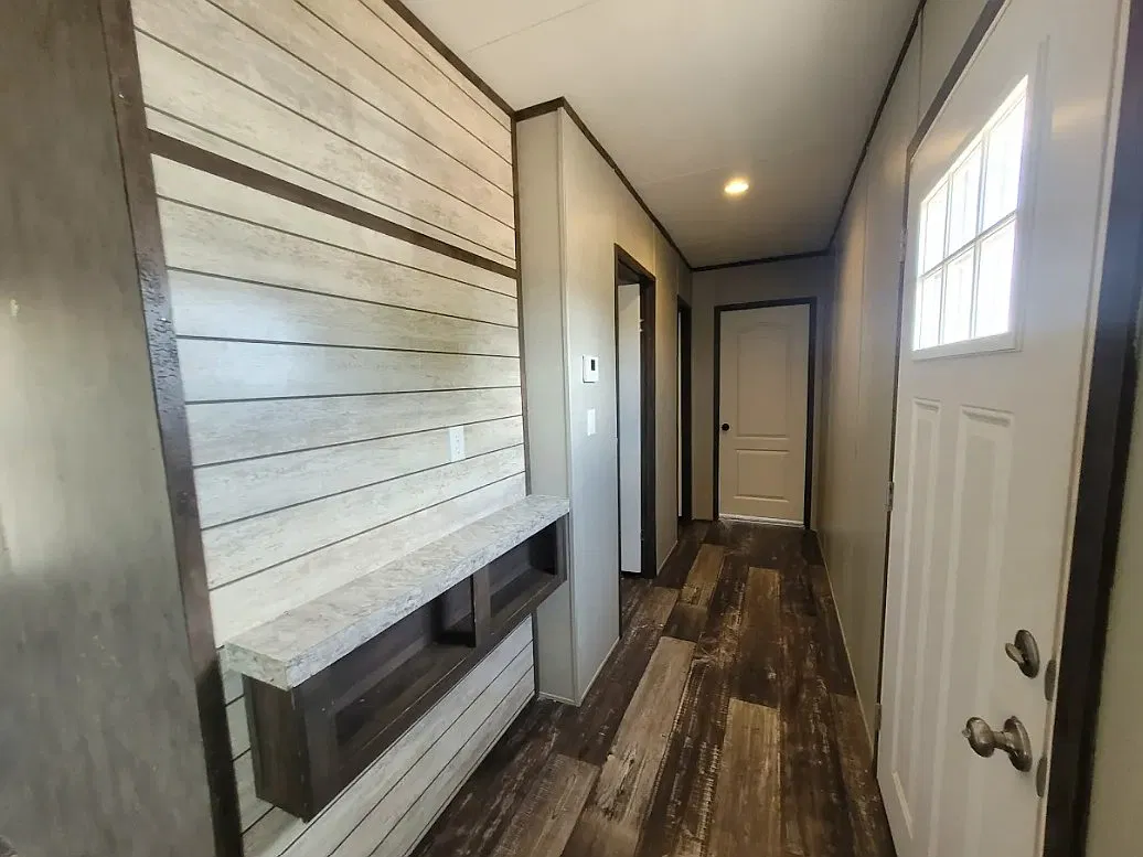 3 bed, 1216 sqft, $1,300 — Photo 2